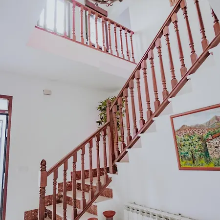 Casa Maria Nyaraló Villanueva de Ávila